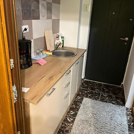 Mehtup S.R.L. Apartment Pitesti Luaran gambar